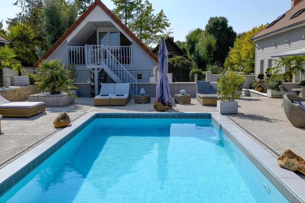 Gite Avec Piscine Et Parking A 4 Minutes De L'A26 Villechetif Exterior photo